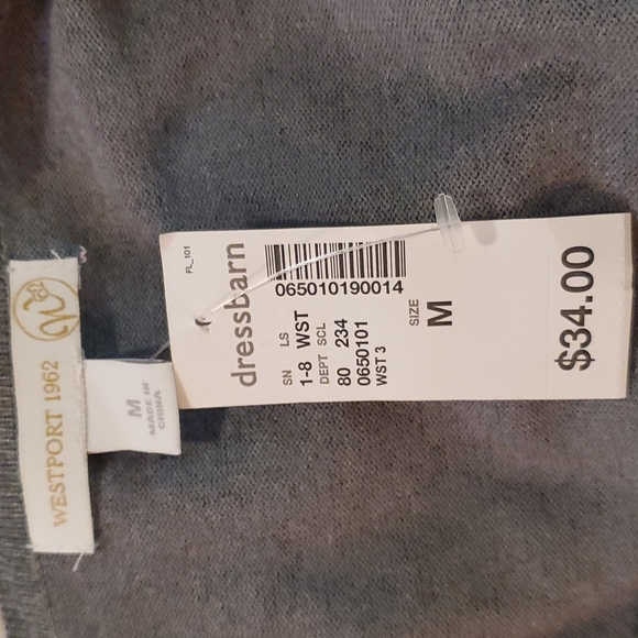 Cold shoulder studded sweater - Picture 6 of 6